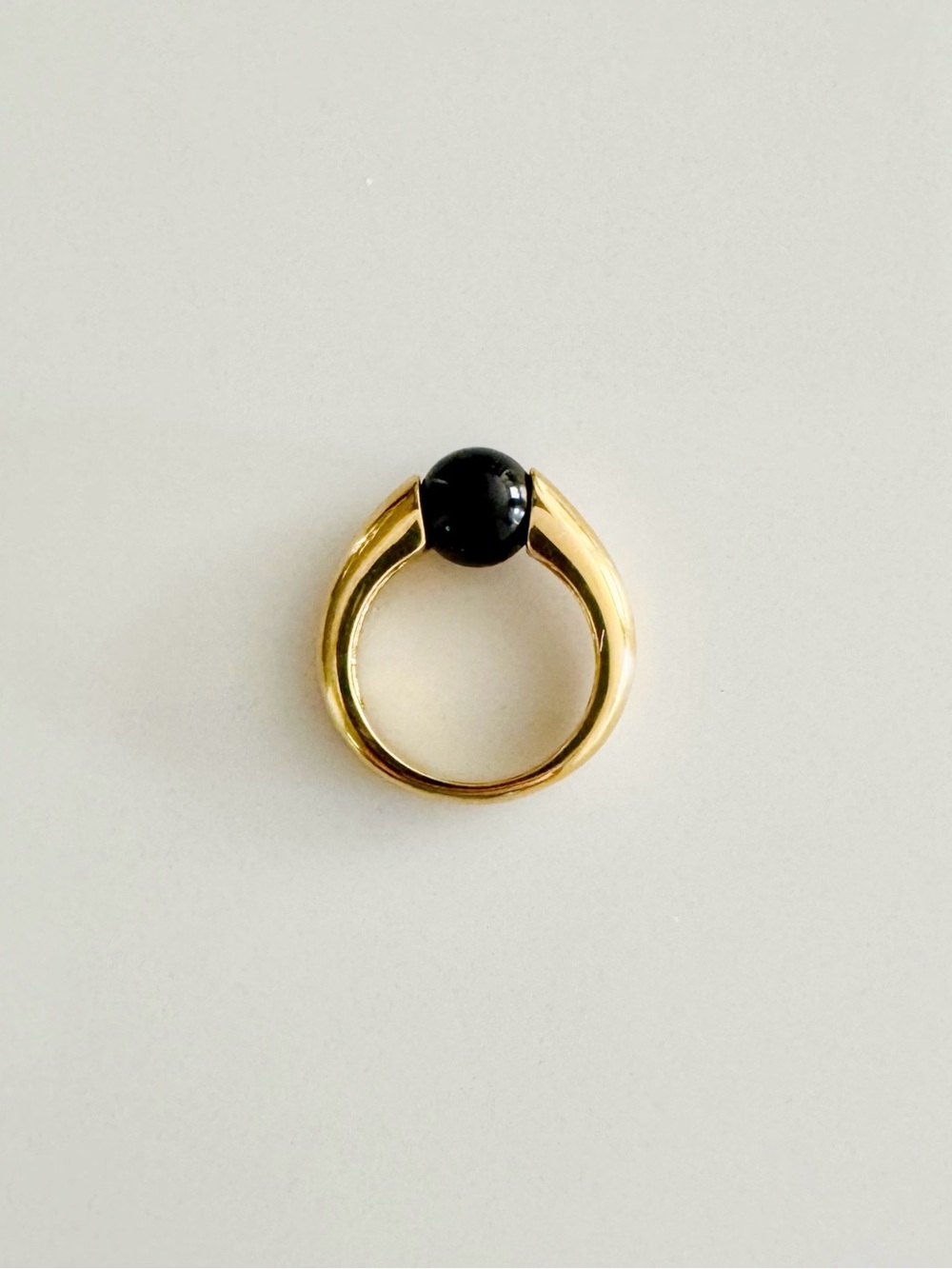 VTG 70s Avon Black Cabochon (Stone) Gold Tone Statement Ring, Stacking sz. 5 - Picture 15 of 17